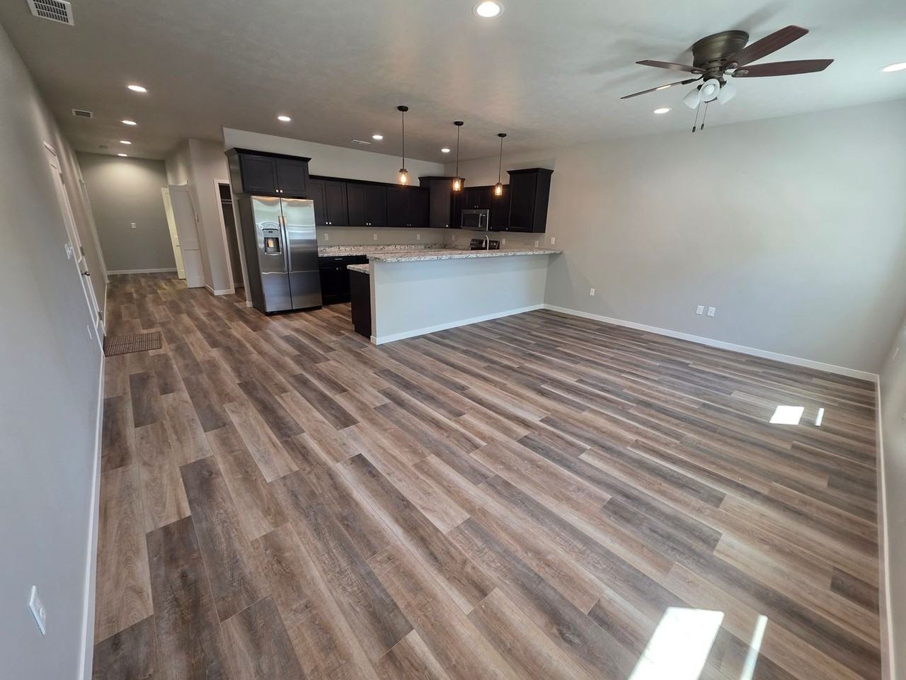 1004 N 7th St #A - Photo 3 of 12
