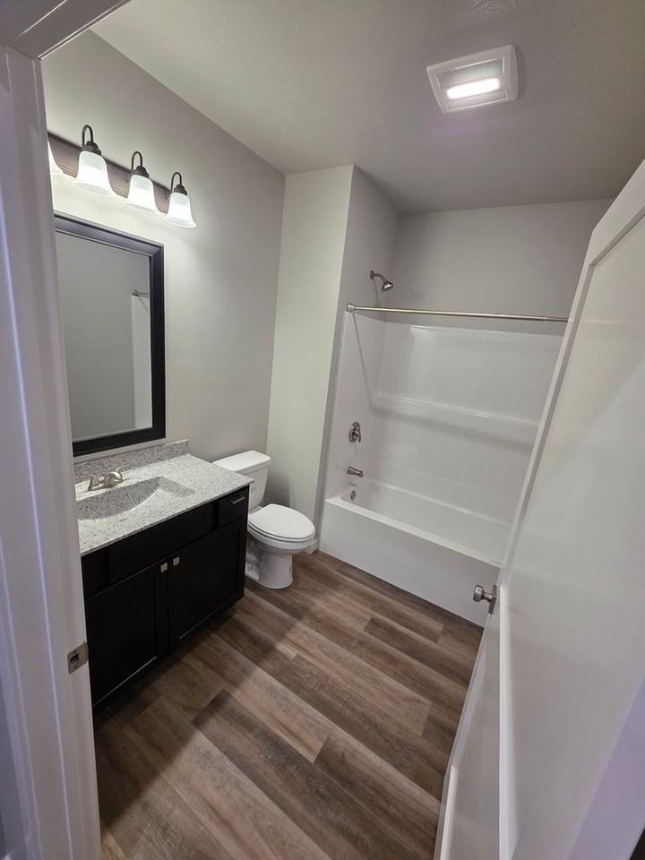 1004 N 7th St #A - Photo 5 of 12