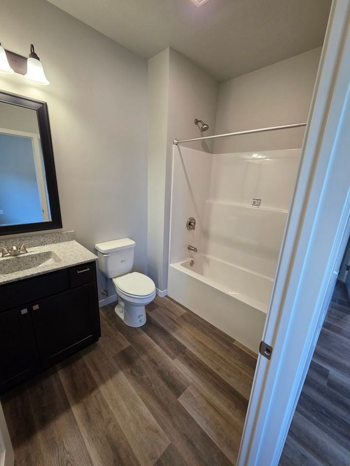 1004 N 7th St #B - Photo 5 of 12