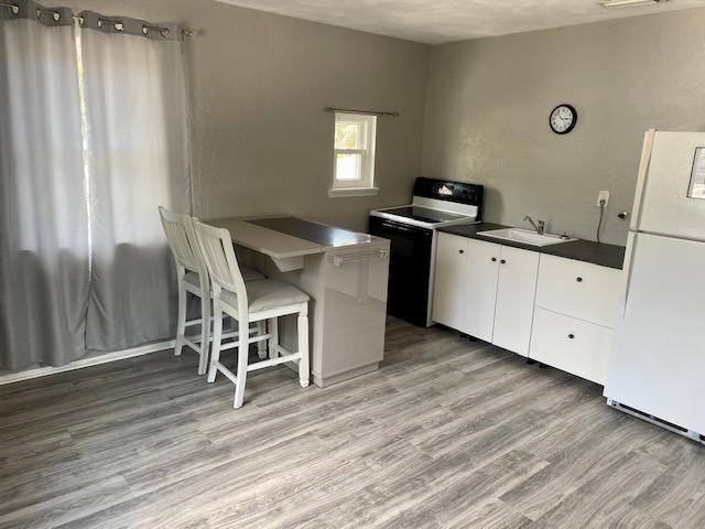 5011 Emerson Ave S - Photo 2 of 7