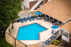 featured image of 5700 Roper St