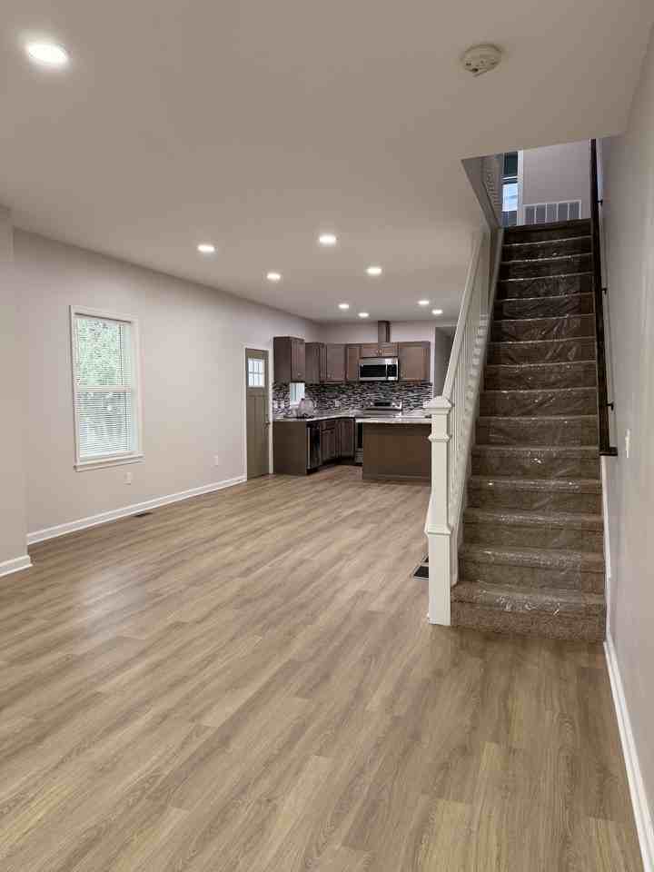 2368 Canby St #NA - Photo 5 of 28