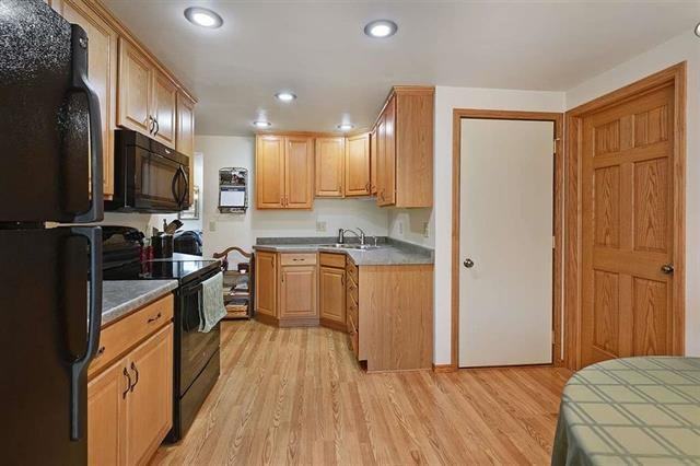 1307 Nelson St #1309 - Photo 4 of 11