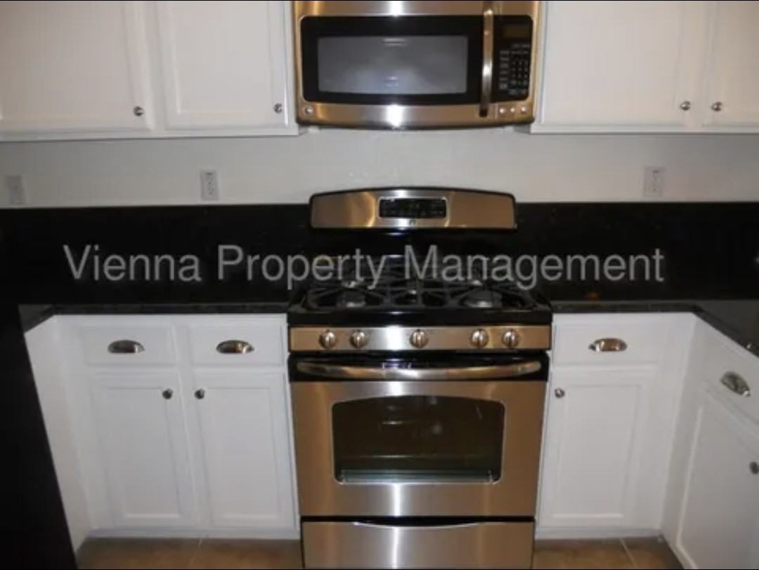 18 Striped Moss Ct #NA - Photo 5 of 10
