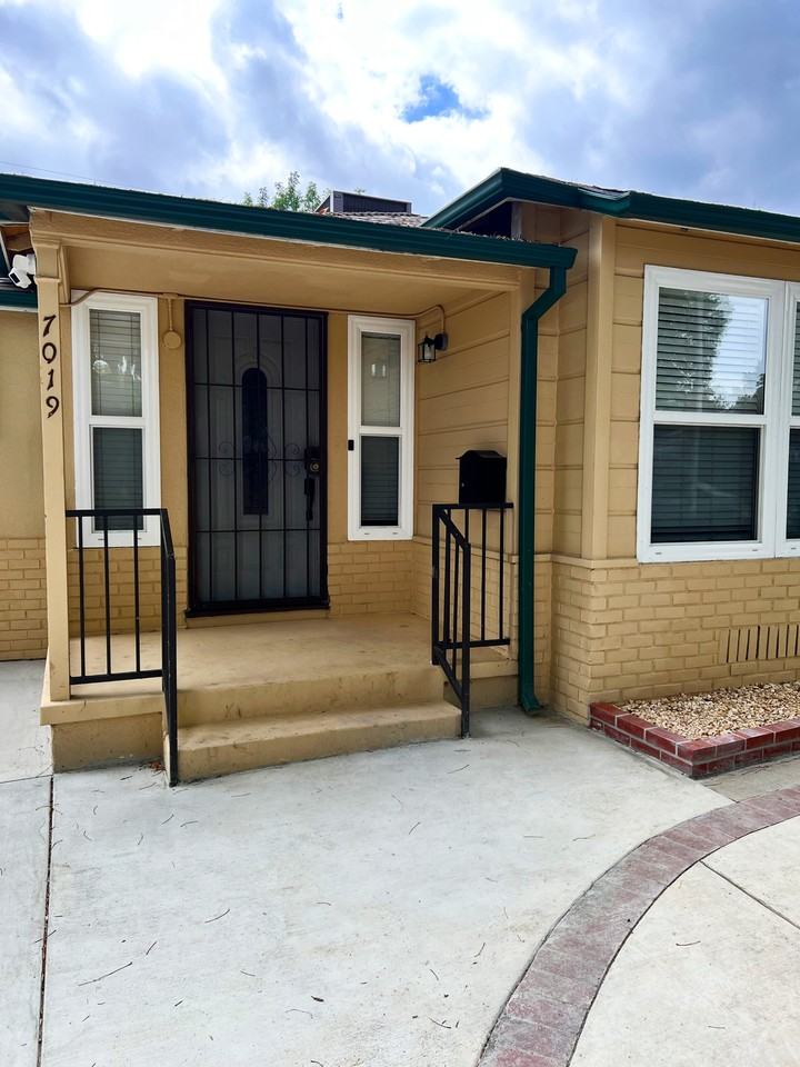 7019 Jamieson Ave #NA - Photo 4 of 30