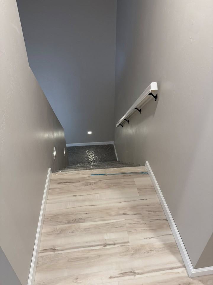 815 N Webster Ave #NA - Photo 4 of 21