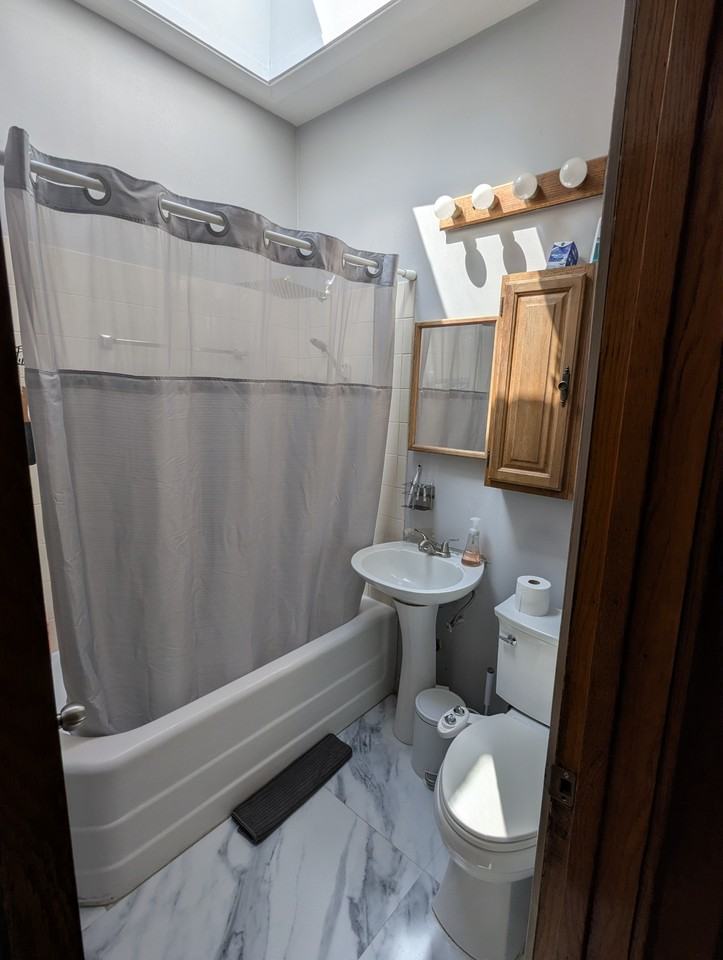 3501 N Leavitt St #2F - Photo 2 of 19