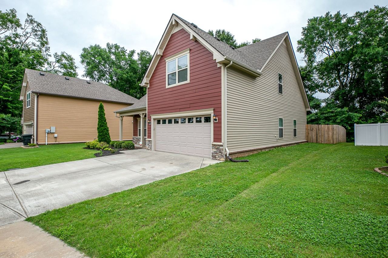 3316 Mapleside Ln #NA - Photo 3 of 32