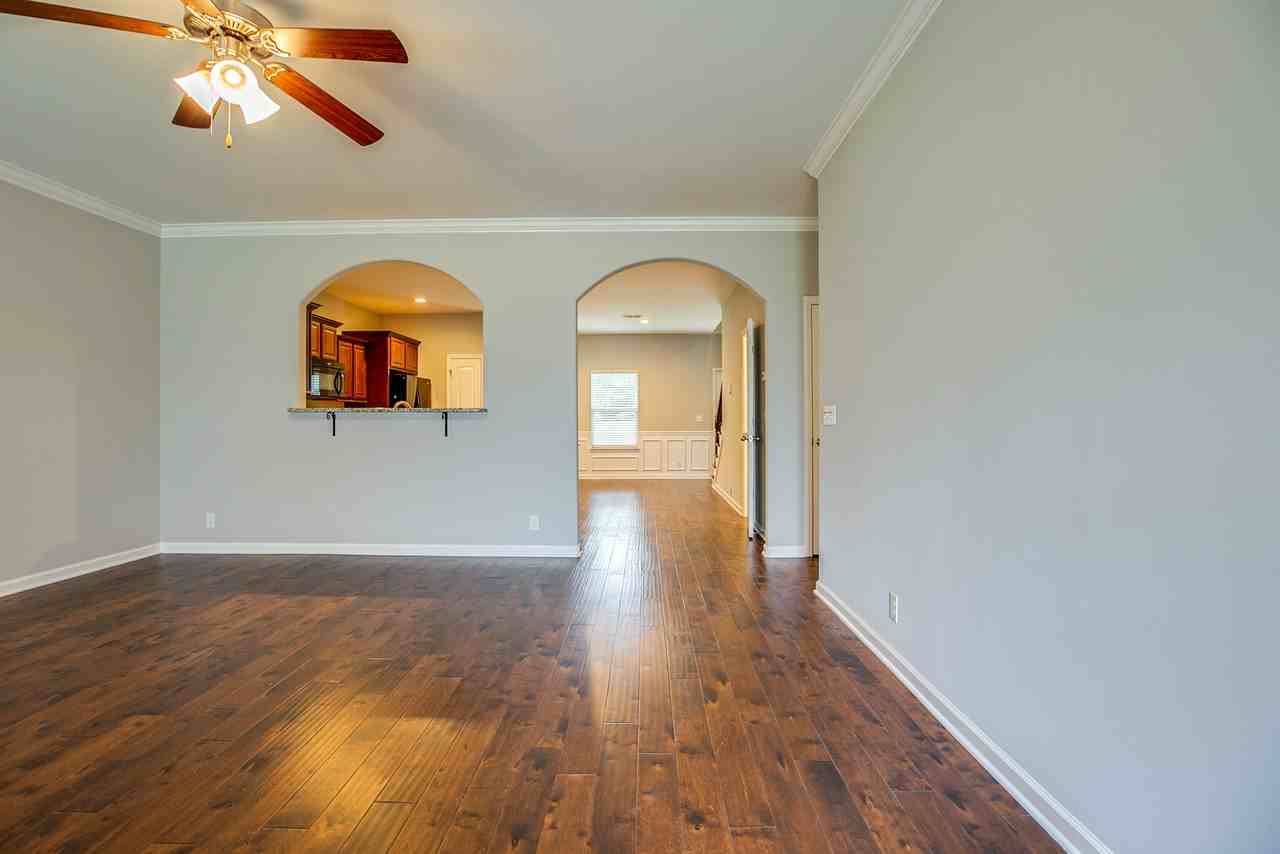 3316 Mapleside Ln #NA - Photo 4 of 32