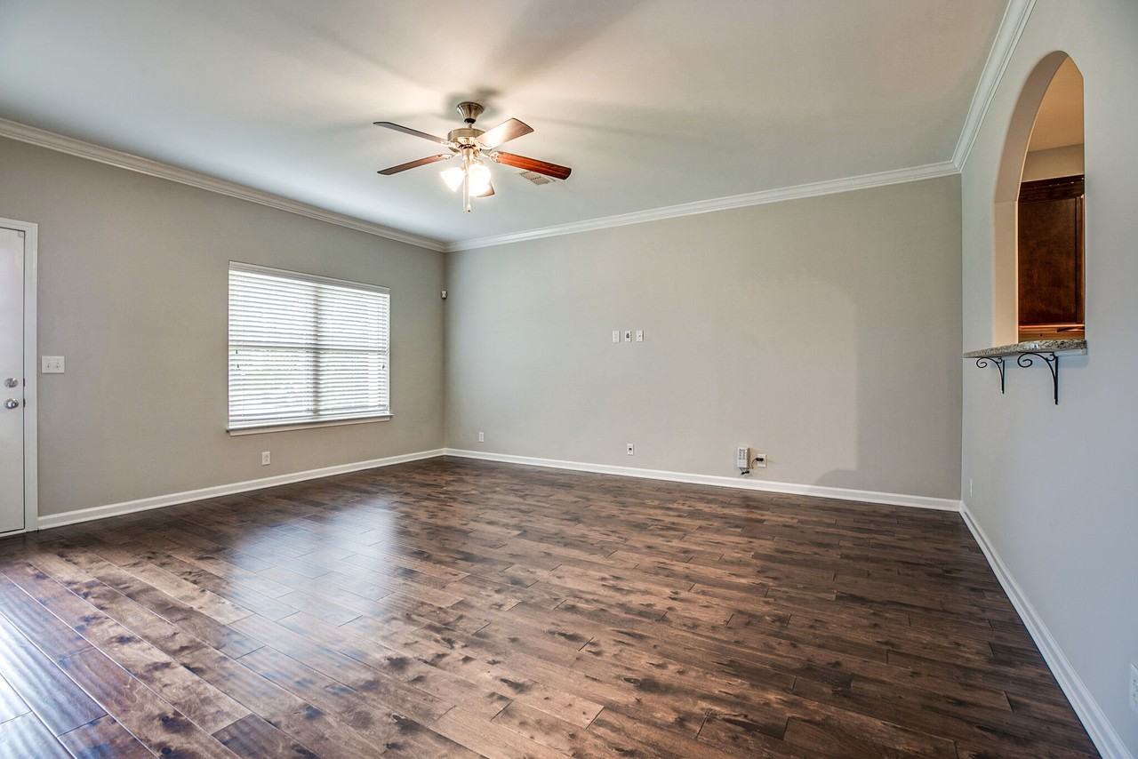 3316 Mapleside Ln #NA - Photo 6 of 32
