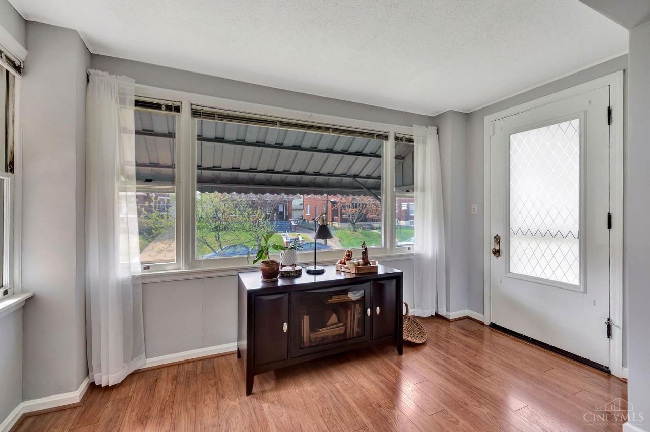4414 Kemper Ave #1 - Photo 3 of 20