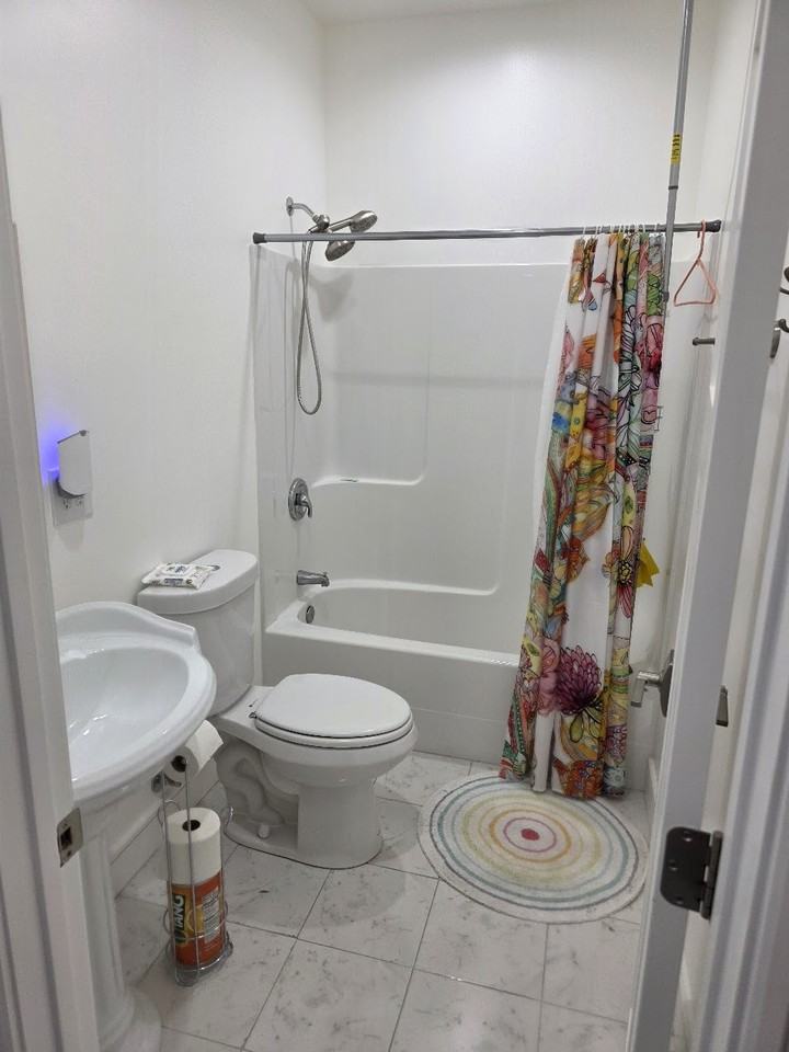 2690 W Graf St #MOMS - Photo 5 of 17