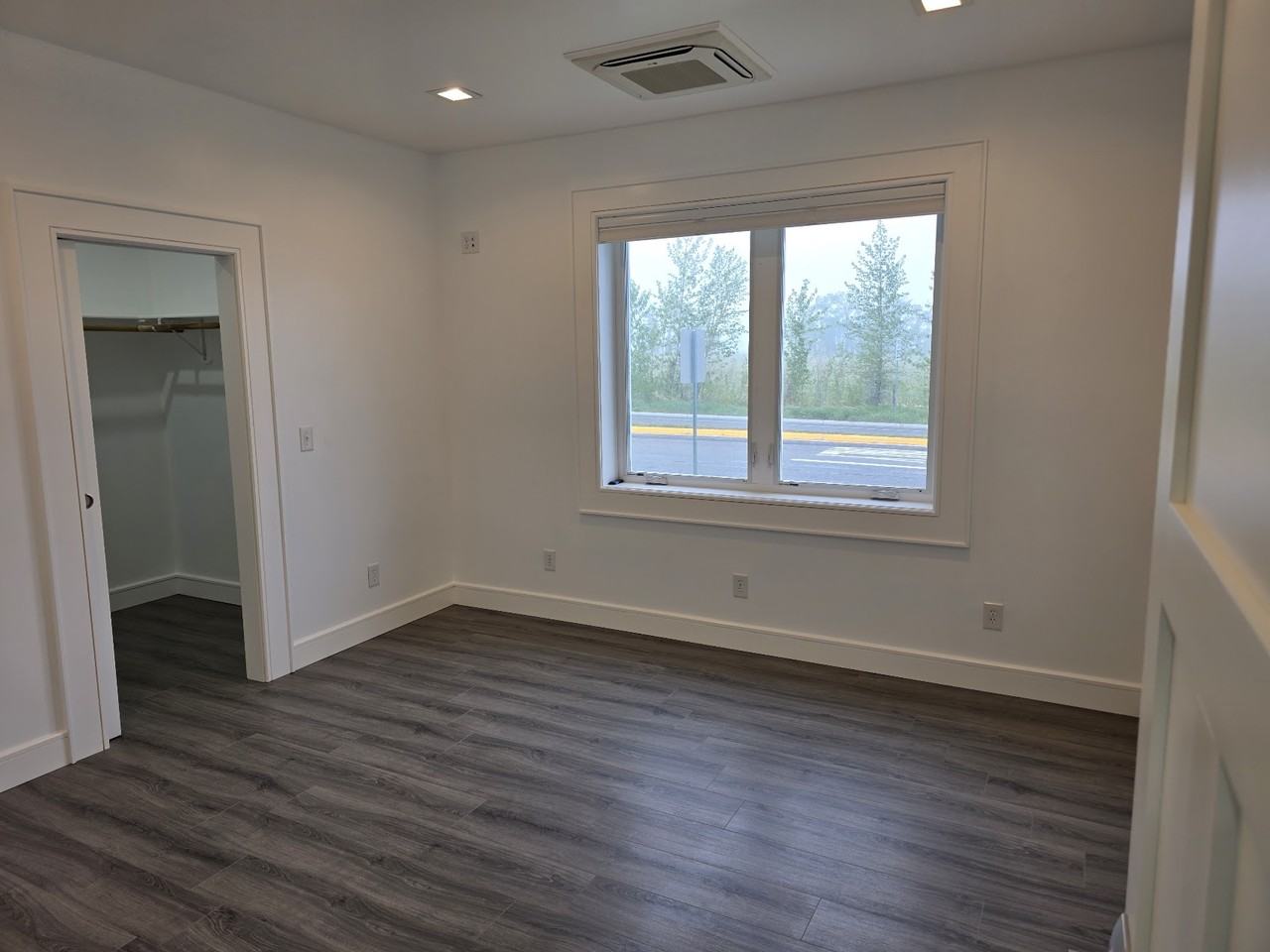 2690 W Graf St #MOMS - Photo 7 of 17