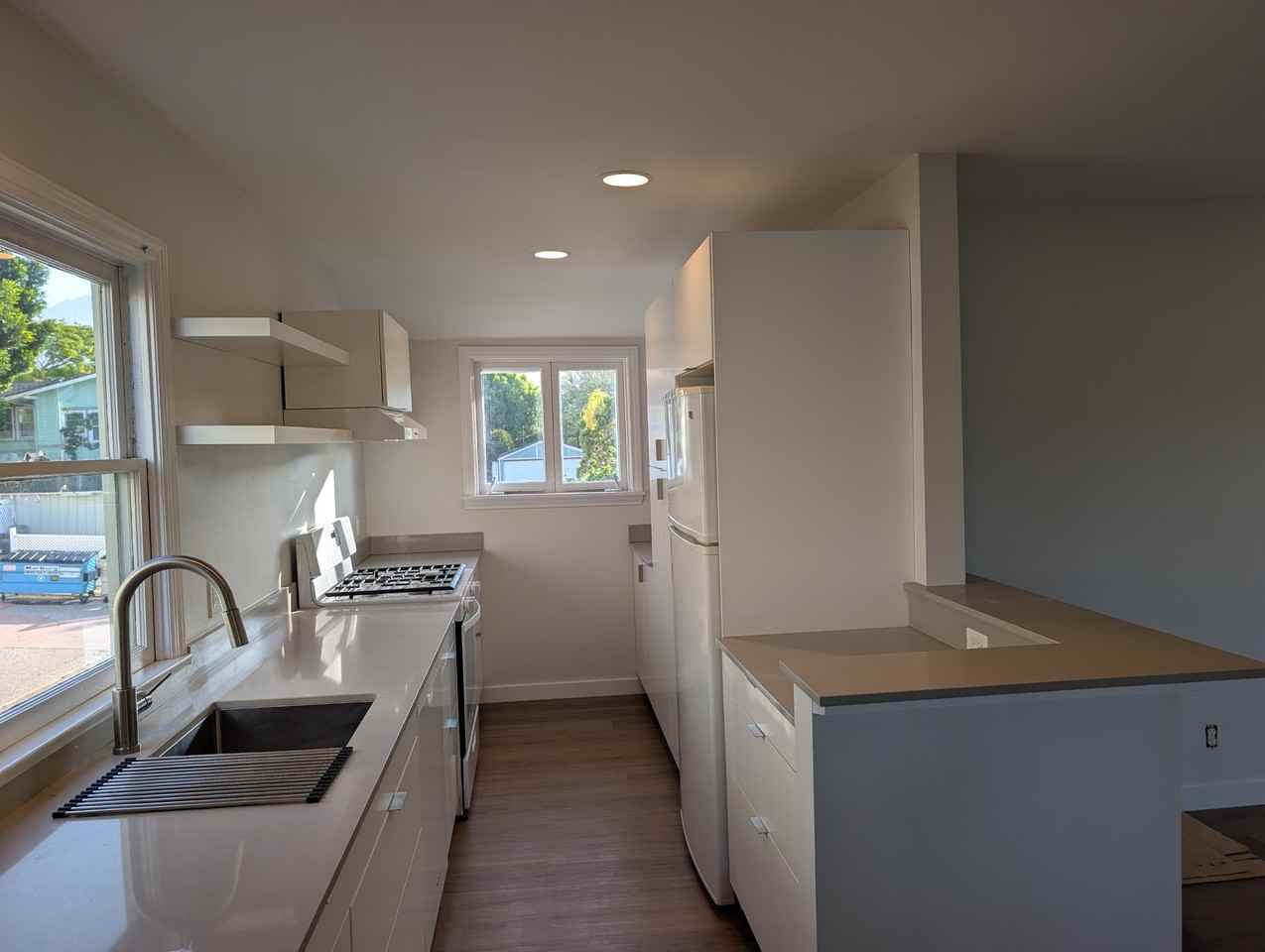 1918 Castillo St - Photo 6 of 20