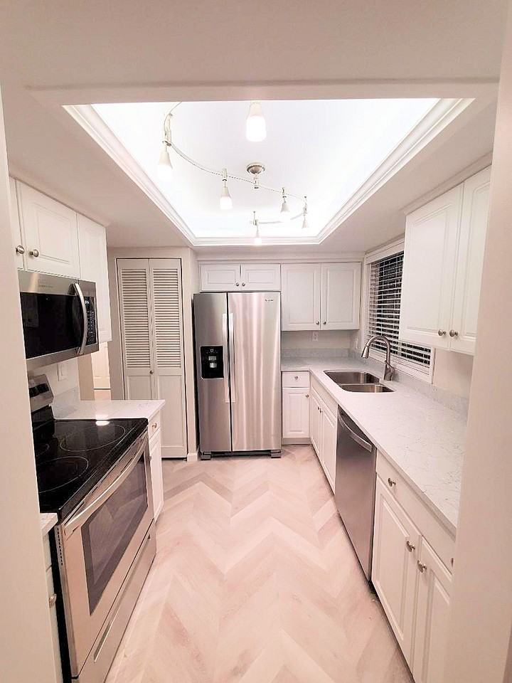 8632 164th Ave Ne #103 - Photo 5 of 15