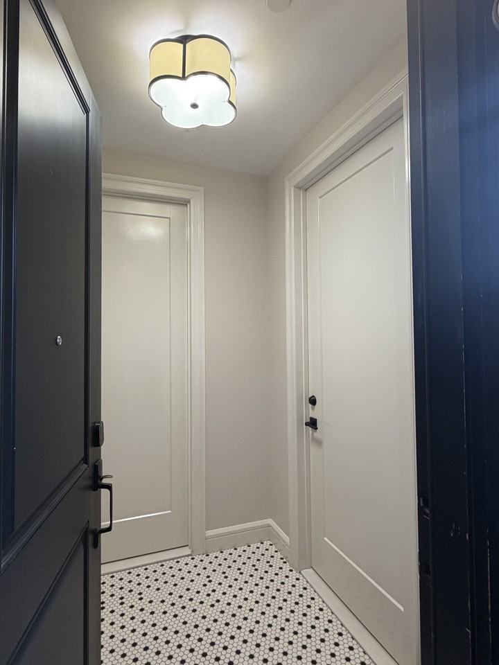 60 Van Buren St - Photo 6 of 17