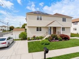 featured image of 600 N Victoria Ave #A