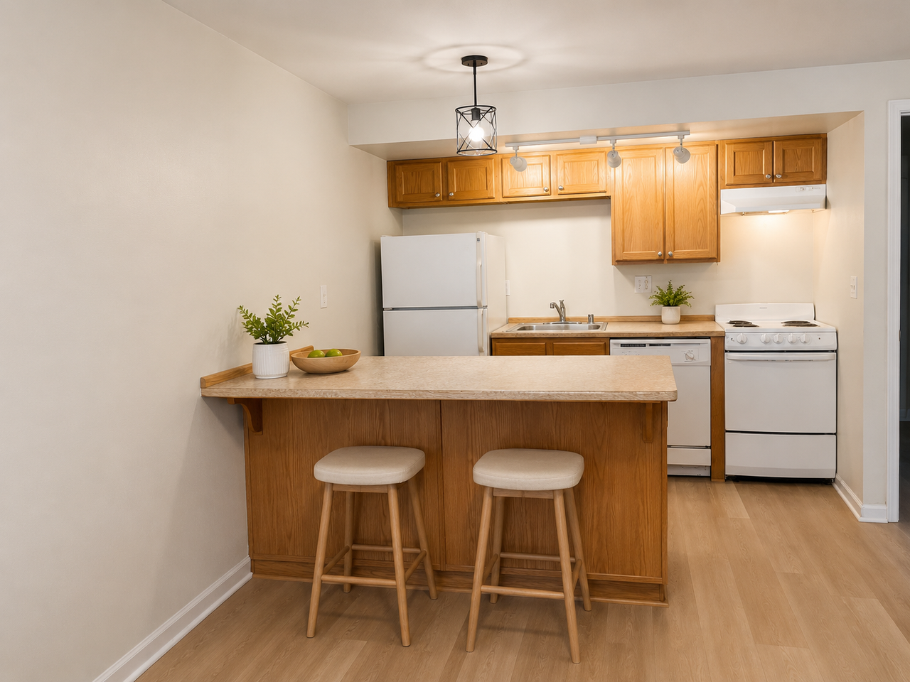 10550 Midvale Ave N #4 - Photo 3 of 11