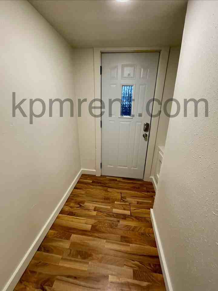 303 Chestnut St #1 - Photo 7 of 15