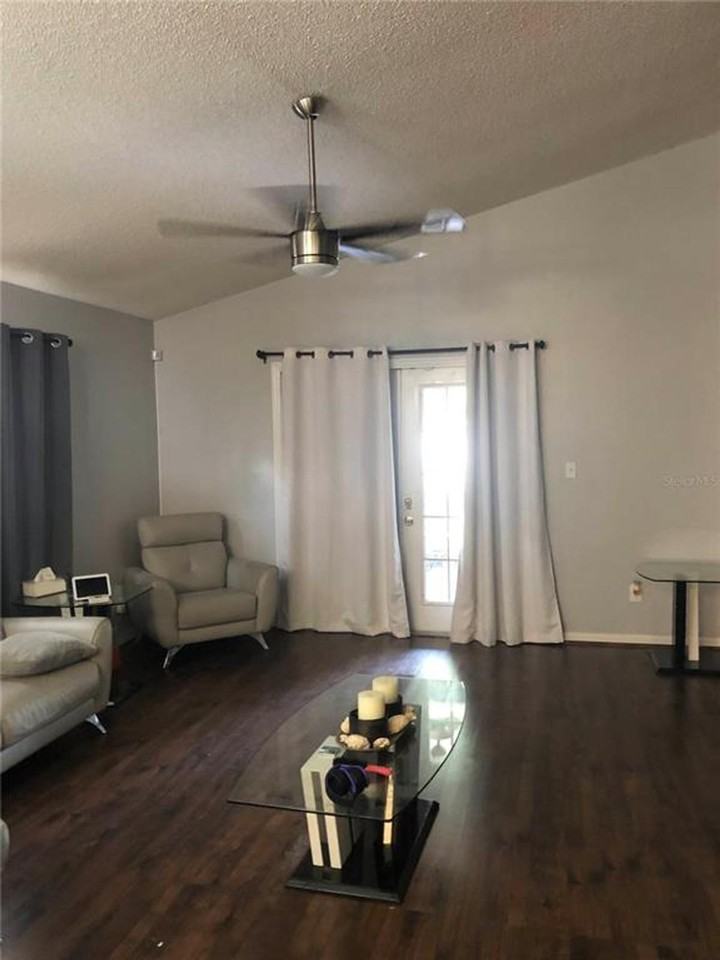 3864 Heritage Oaks Ct - Photo 4 of 7
