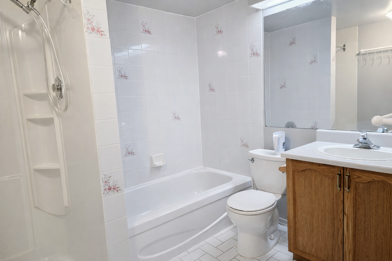 1589 St. Bernard St #1 - Photo 3 of 10