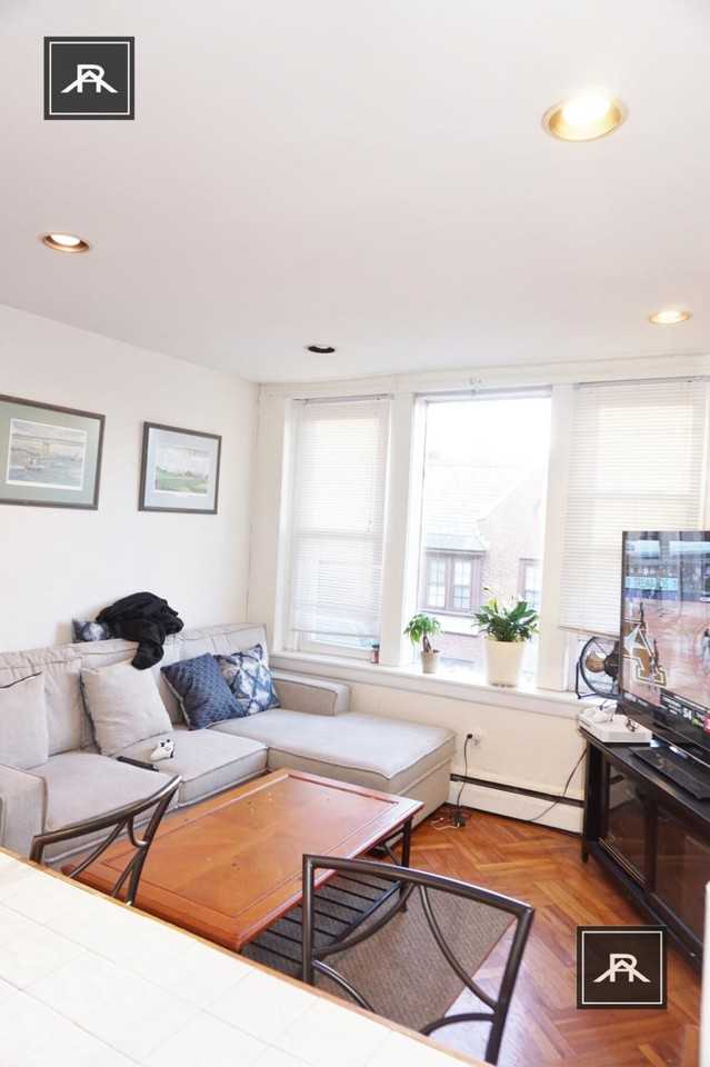 13 Aberdeen St - Photo 5 of 8