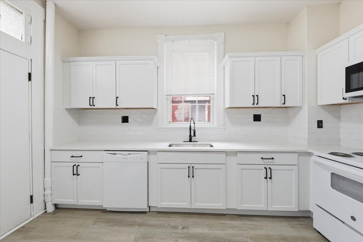 2502 Halstead Street - Photo 3 of 33