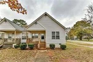 featured image of 308 Hoskins Mill Ln