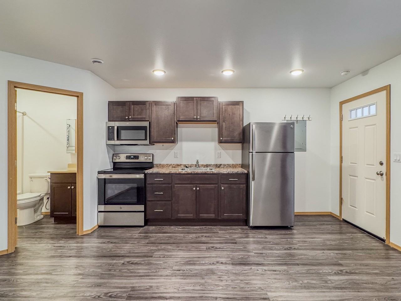 2759 Stone Point Court - Photo 7 of 43