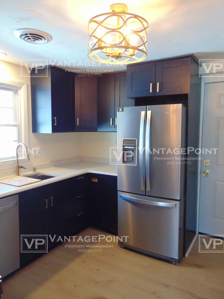 1450 Cook St #1 - Photo 4 of 20