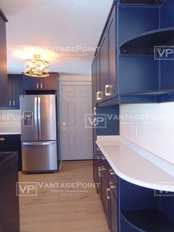 1450 Cook St #1 - Photo 5 of 20