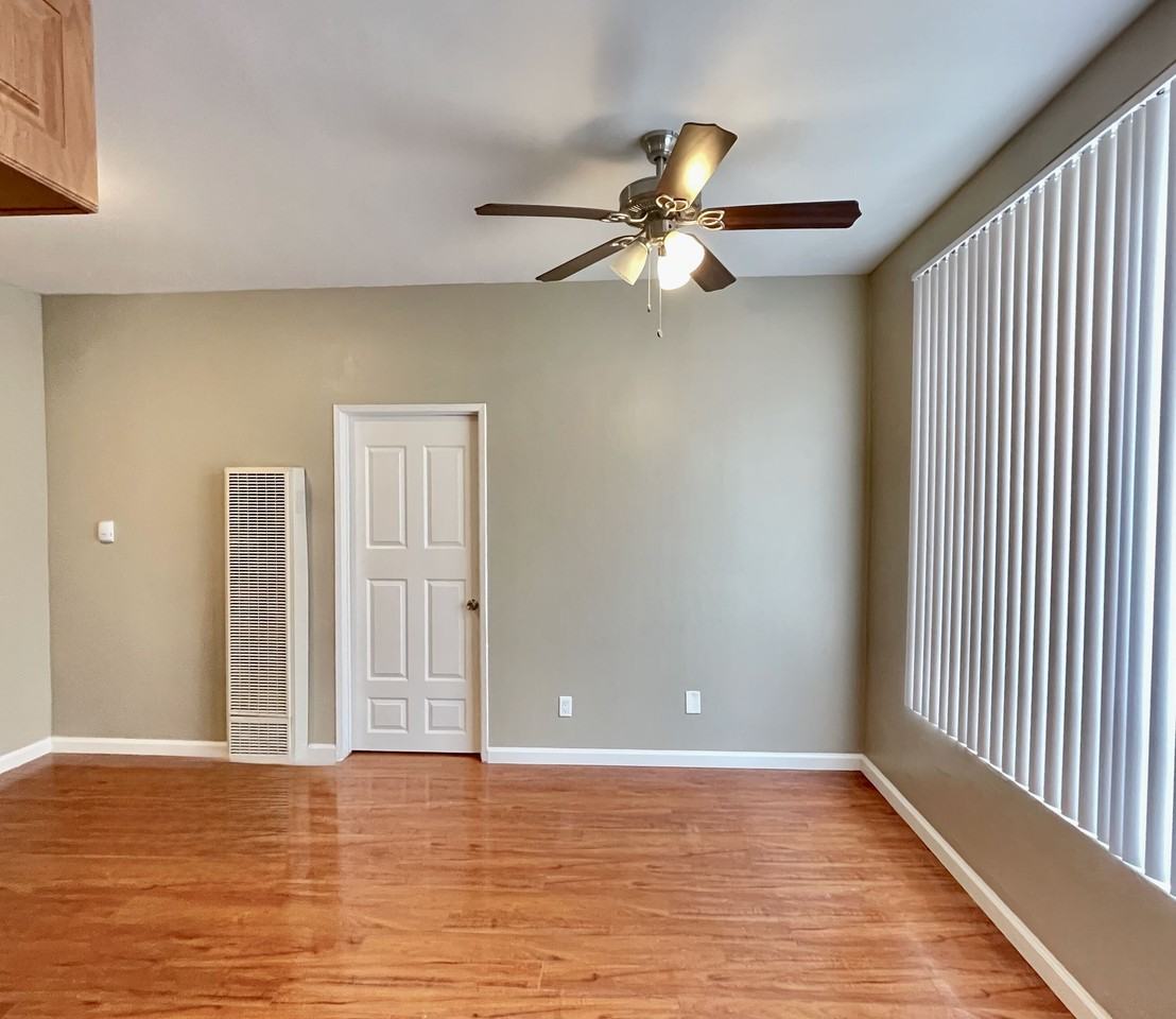 623 1/2 Pine Ave - Photo 5 of 13