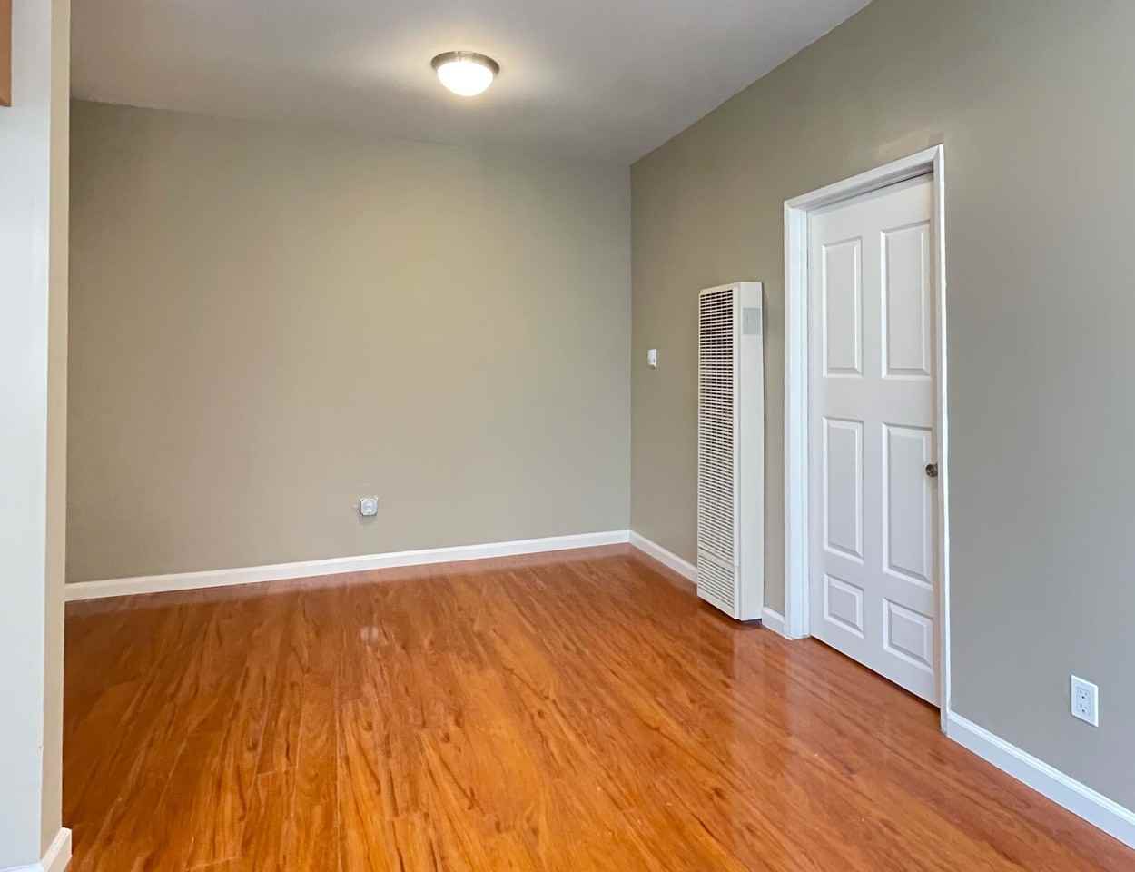 623 1/2 Pine Ave - Photo 6 of 13