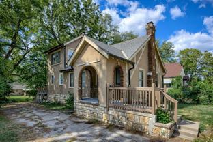6212 Walrond Avenue - Photo 1 of 1