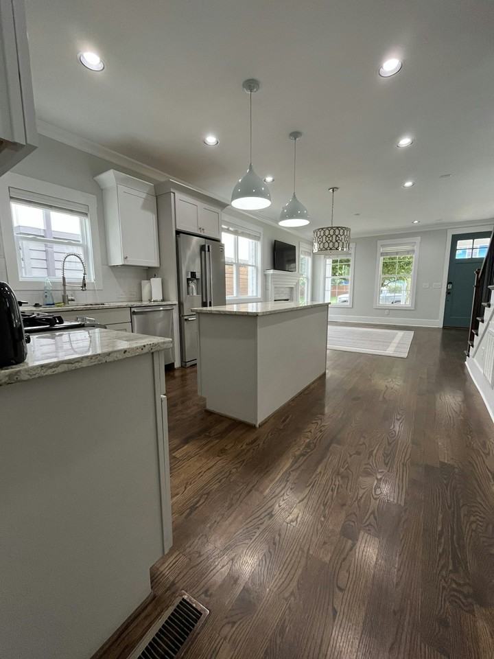 1705A 14th Avenue South - Photo 4 of 33
