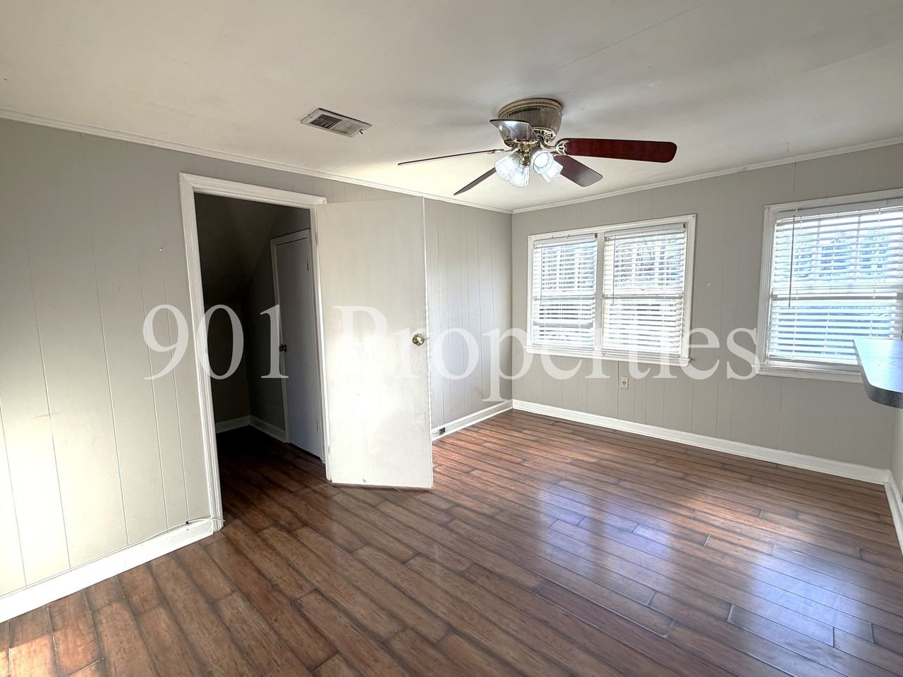 1267 Harbert Avenue - Photo 5 of 9