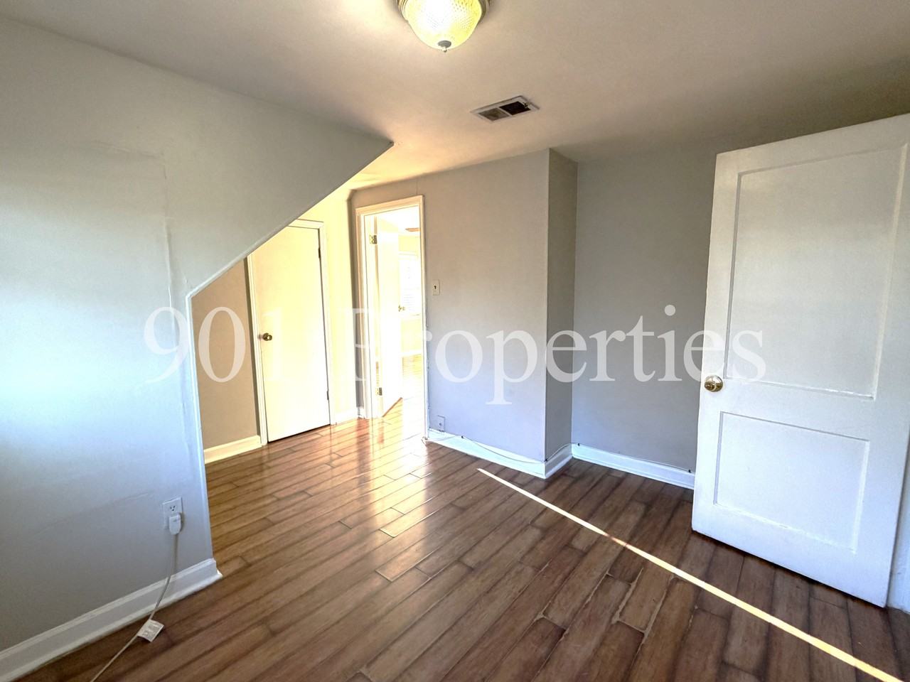 1267 Harbert Avenue - Photo 6 of 9