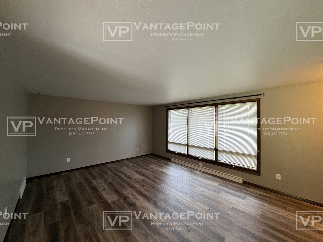 4220 Hillcrest Dr #1 - Photo 6 of 26