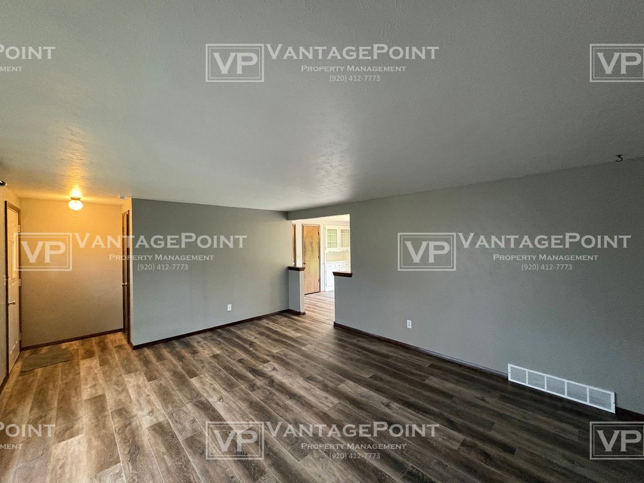 4220 Hillcrest Dr #1 - Photo 7 of 26