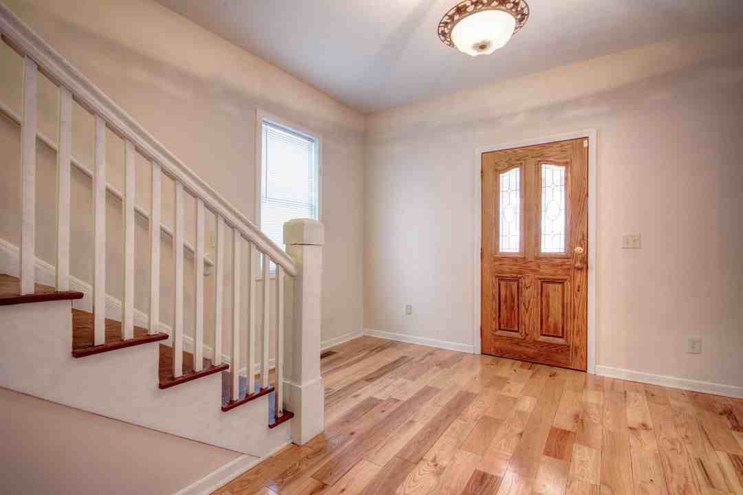 1103 N Market St #1 - Photo 2 of 10