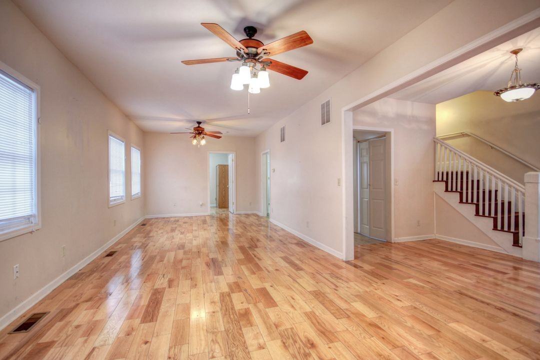 1103 N Market St #1 - Photo 3 of 10