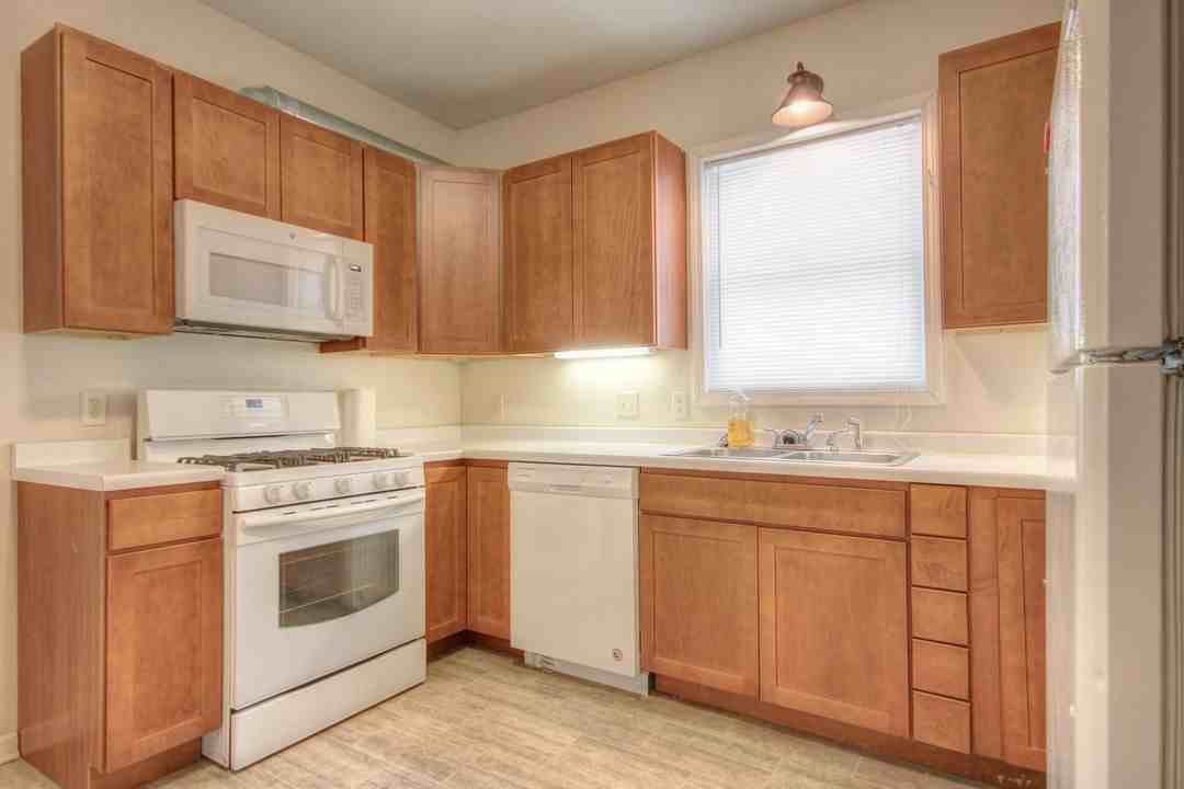 1103 N Market St #1 - Photo 7 of 10