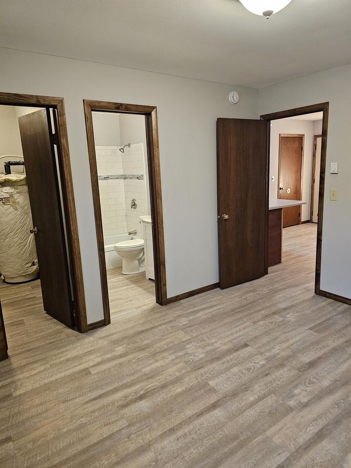 939 Barland Street - Photo 3 of 9
