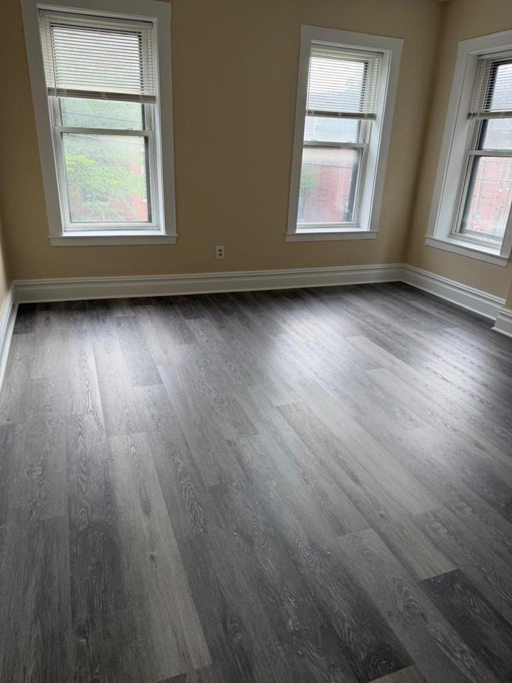28 Beacon St - Photo 5 of 8