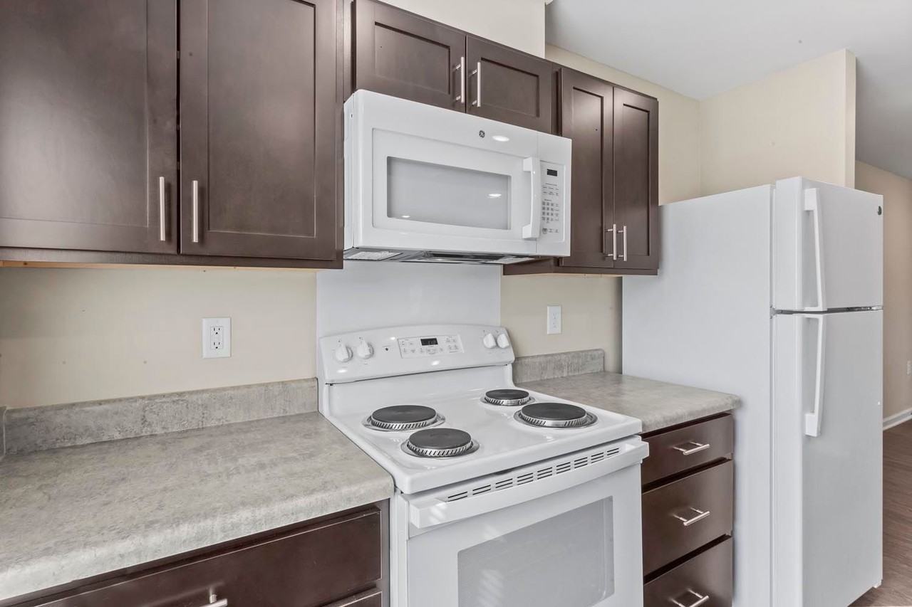 Stanton Park Apartments - Photo 4 of 16