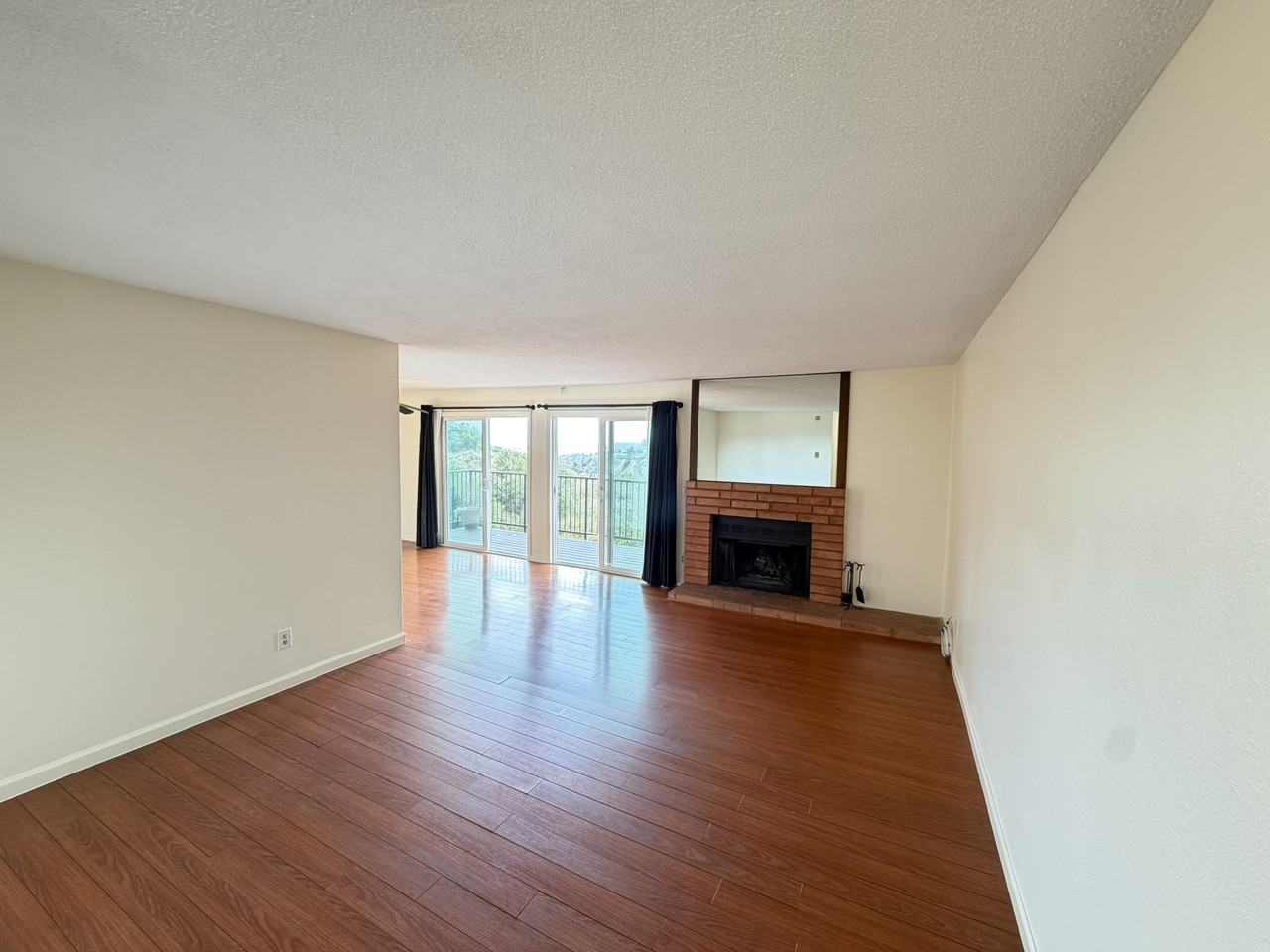 3652 Clairemont Dr #1 - Photo 2 of 20