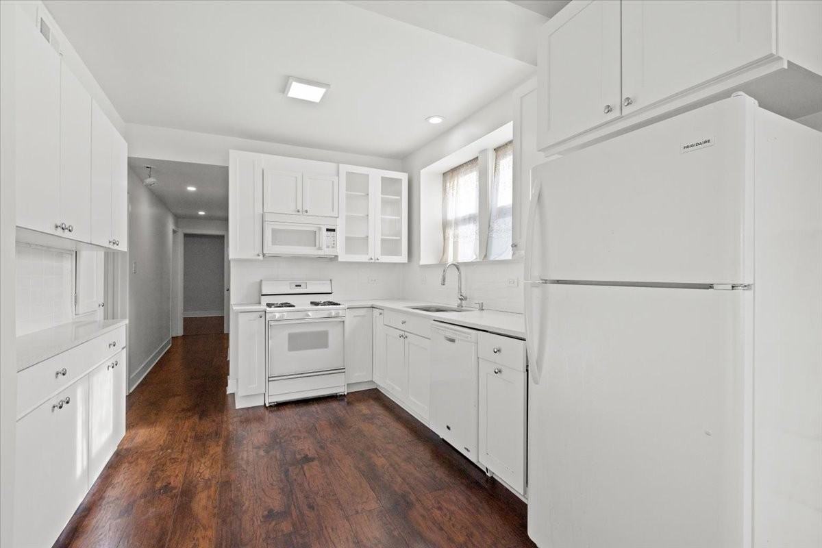 5742 N Milwaukee Ave #2A - Photo 7 of 10