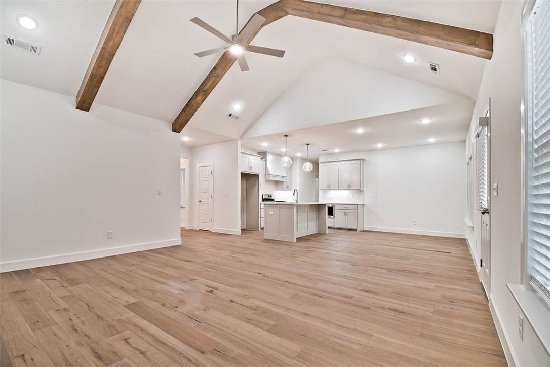 2 Rothbury Ln - Photo 4 of 16