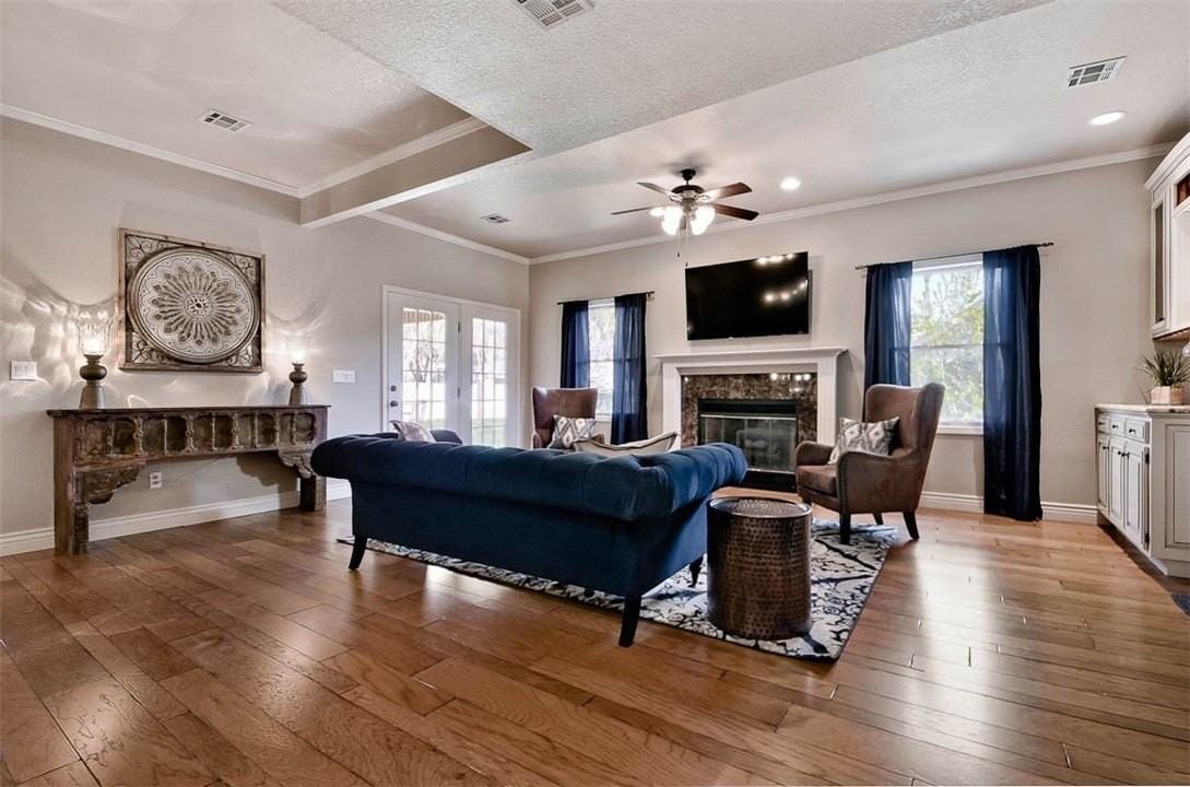 5 S Prairie Dunes Dr - Photo 2 of 16