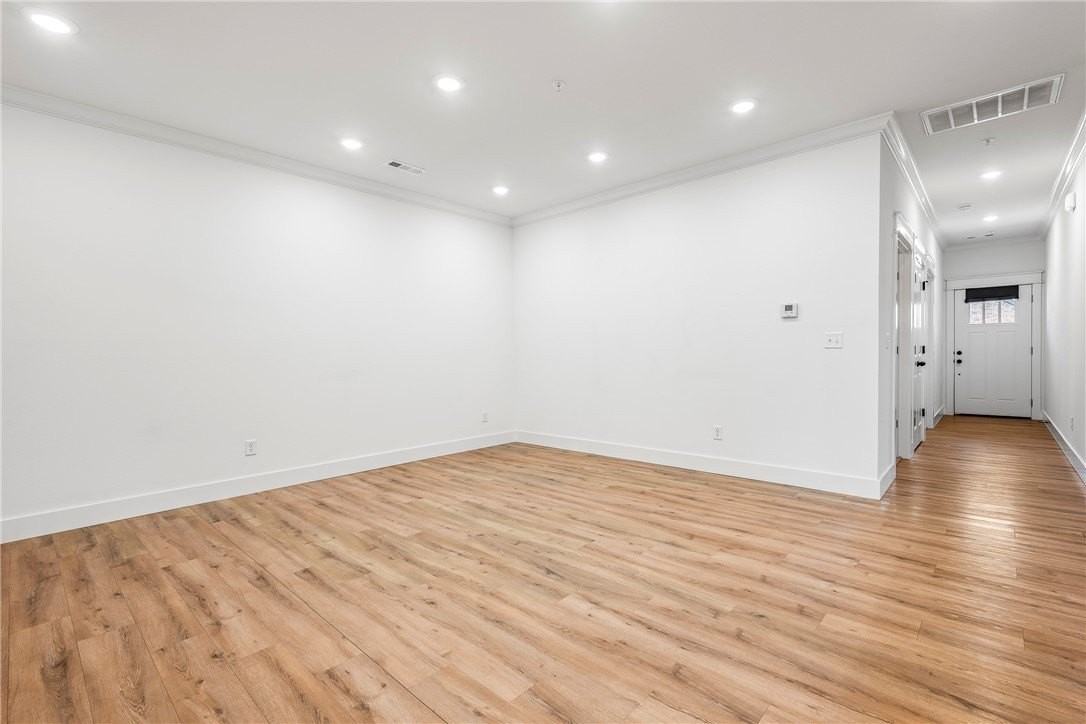 1610 S 17th Pl - Photo 5 of 29